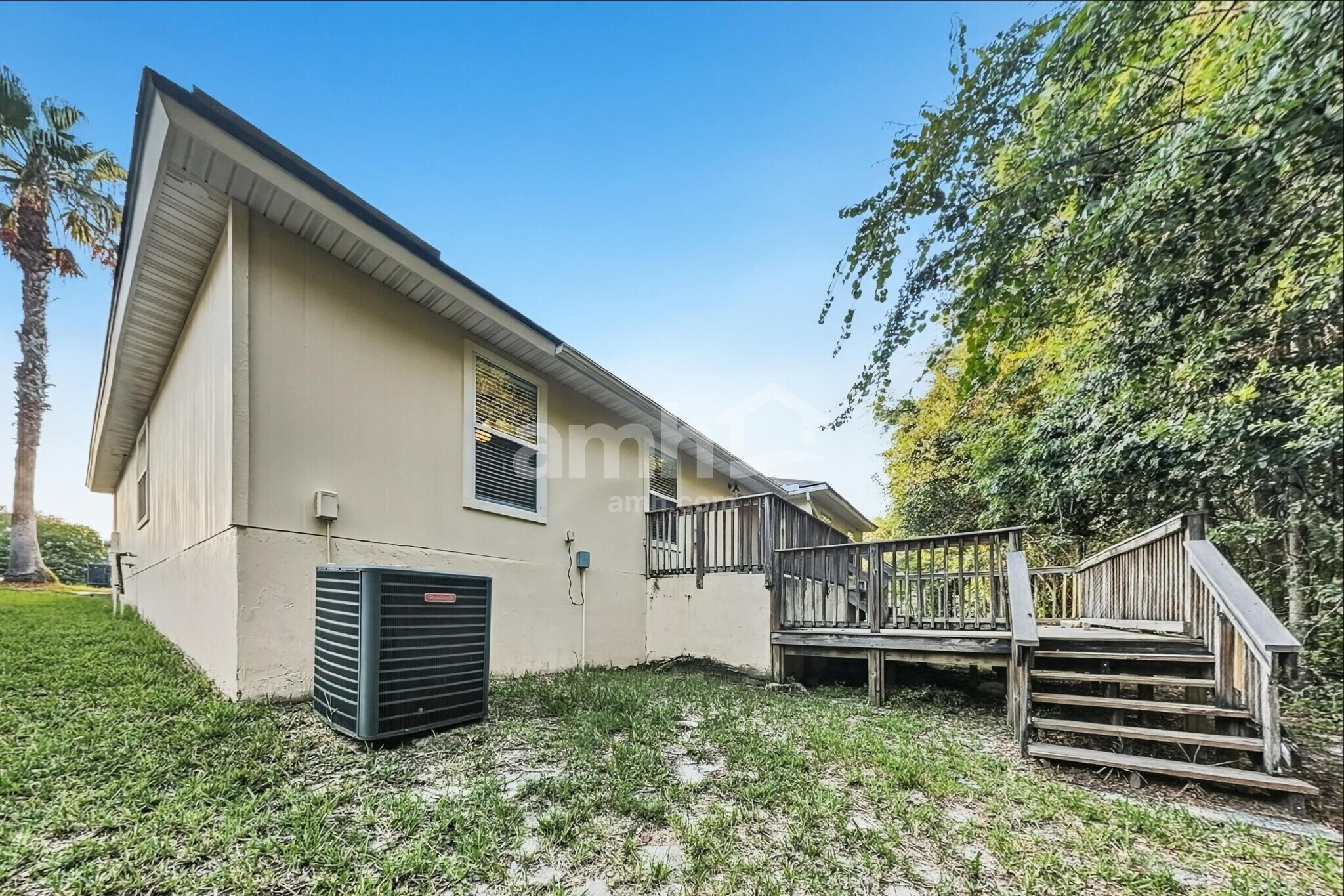 Building Photo - 1379 Samantha Cir E