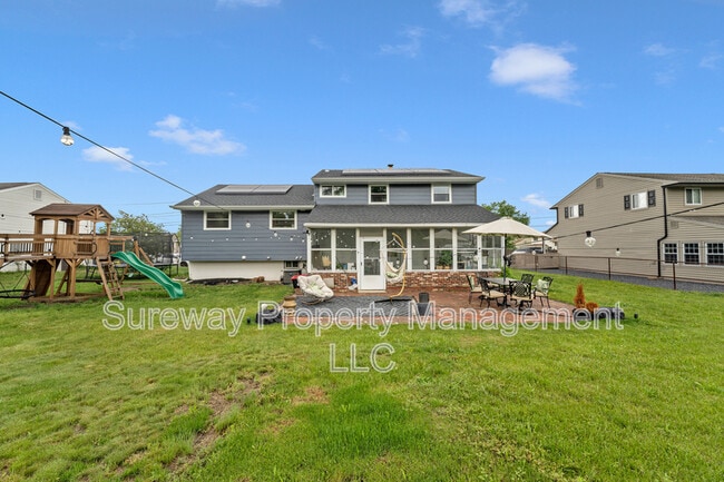 Building Photo - 46 Evergreen Ln