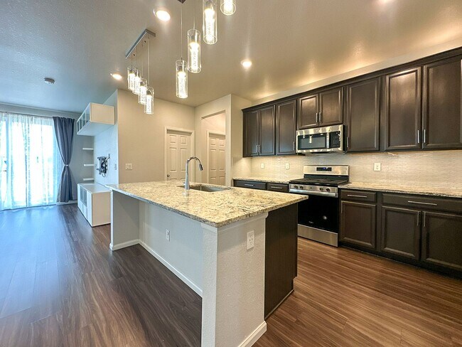 Building Photo - 17286 Bluetrail Ave