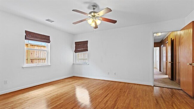 Building Photo - 3751 Maroneal St