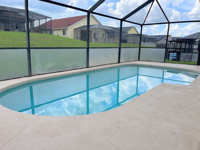 Building Photo - 509 Hillcrest Dr