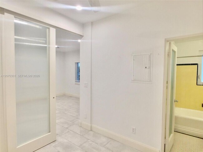 Building Photo - 260 Euclid Ave