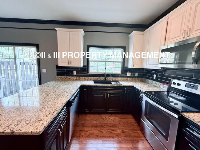 Building Photo - 7888 W 158th Ct