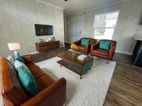 Building Photo - 38064 Leverette Ave