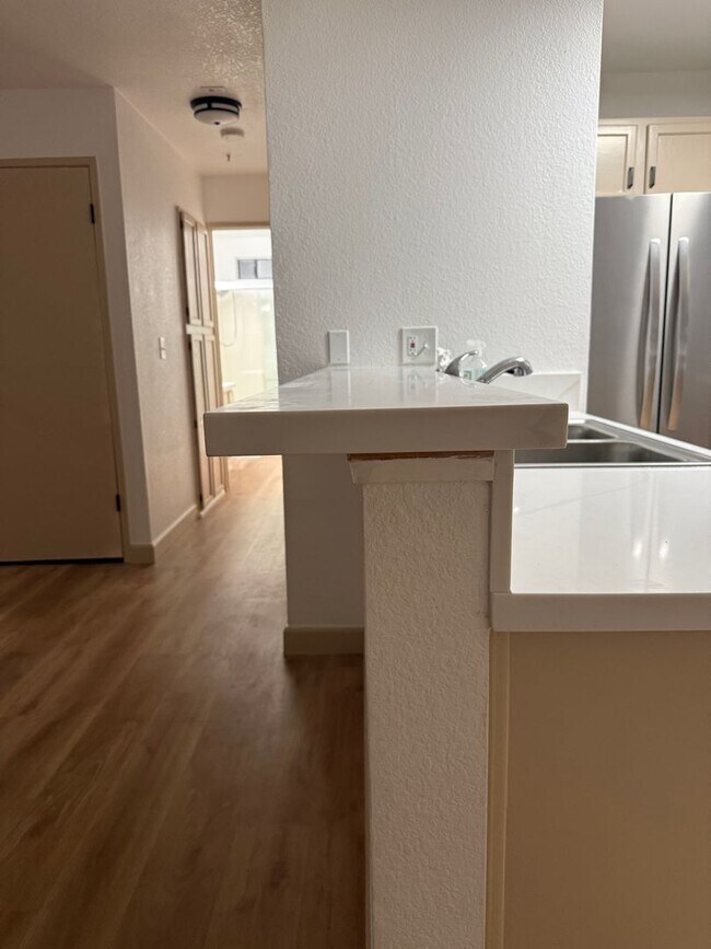 Building Photo - Gated Community with easy west bound 80 access