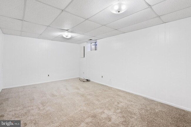 Building Photo - 1851 Sharwood Pl