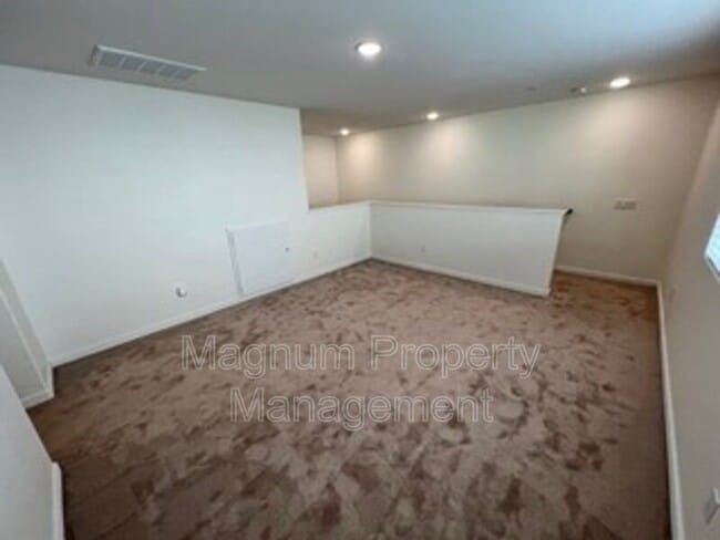 Building Photo - 30960 Falling Star Pl