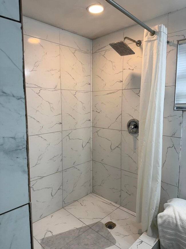 Building Photo - 3621 NW 3rd St