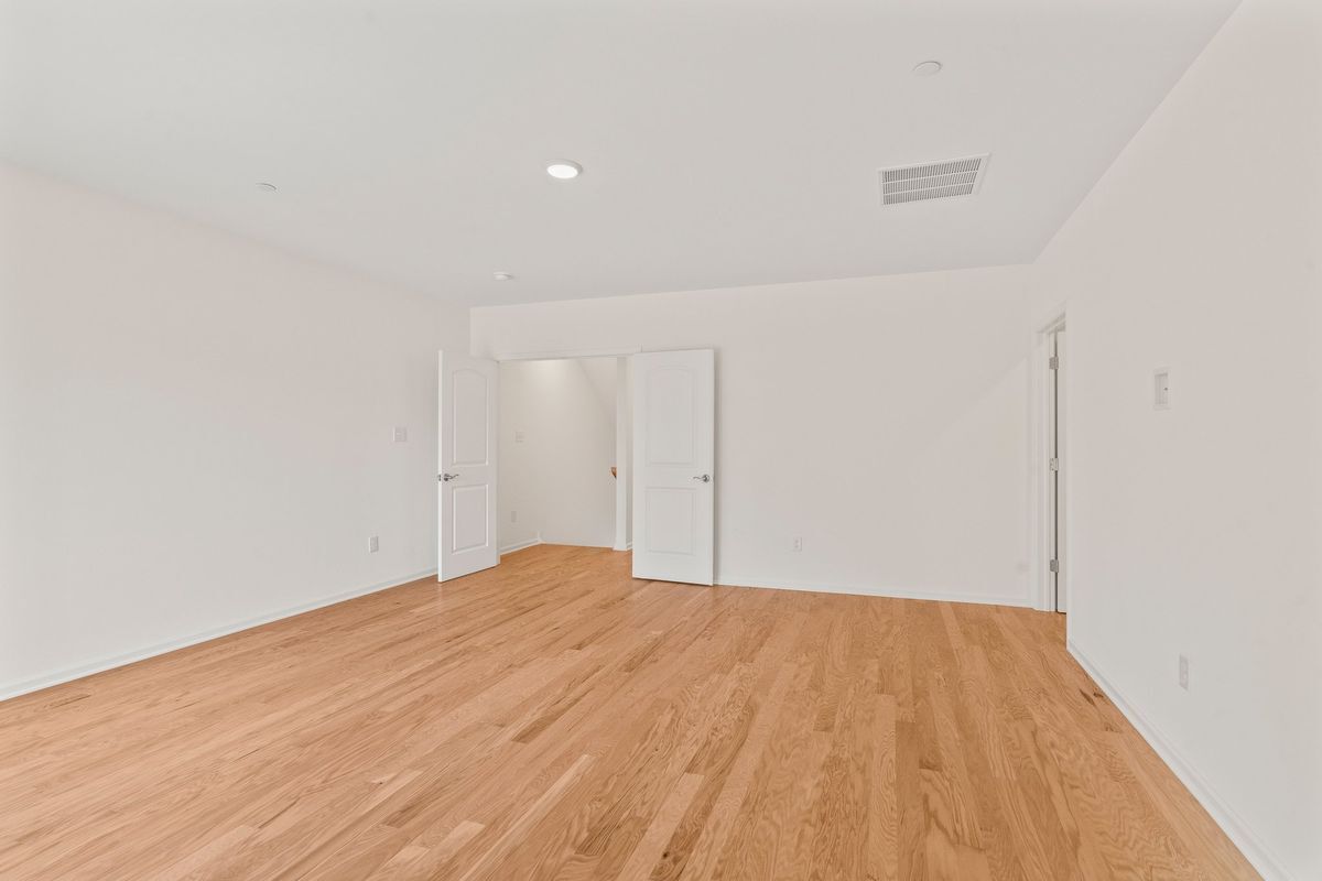 Building Photo - 2306 Palermo Dr