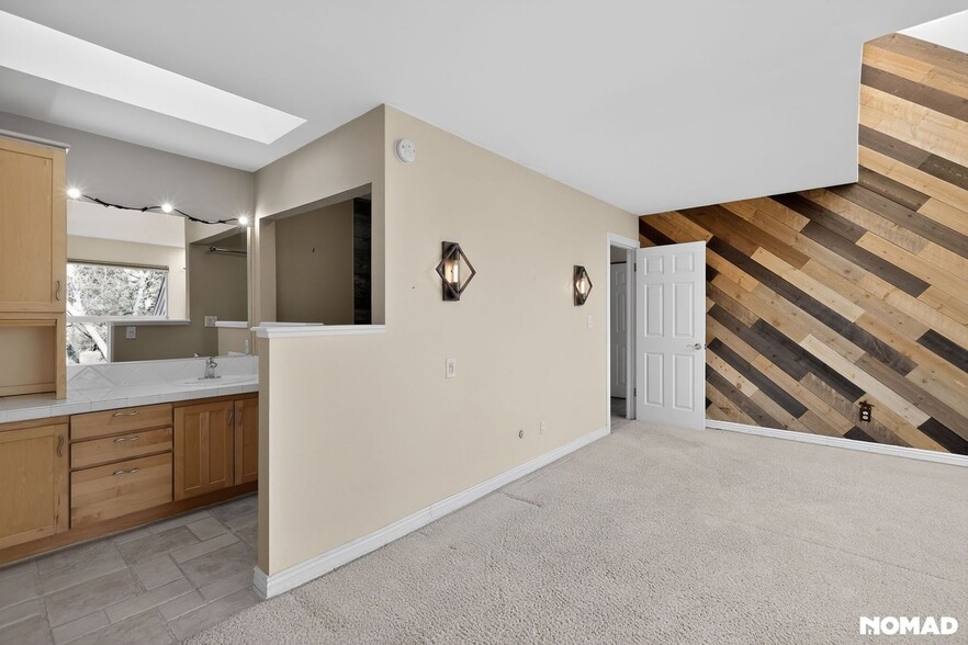 Building Photo - 6305 W 6th Ave