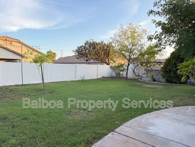 Building Photo - 4203 E Los Altos Rd