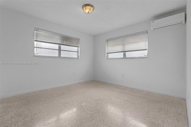 Building Photo - 3269 SW 23rd St