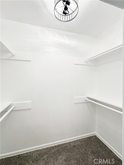 Building Photo - 1012 S Country Glen Way
