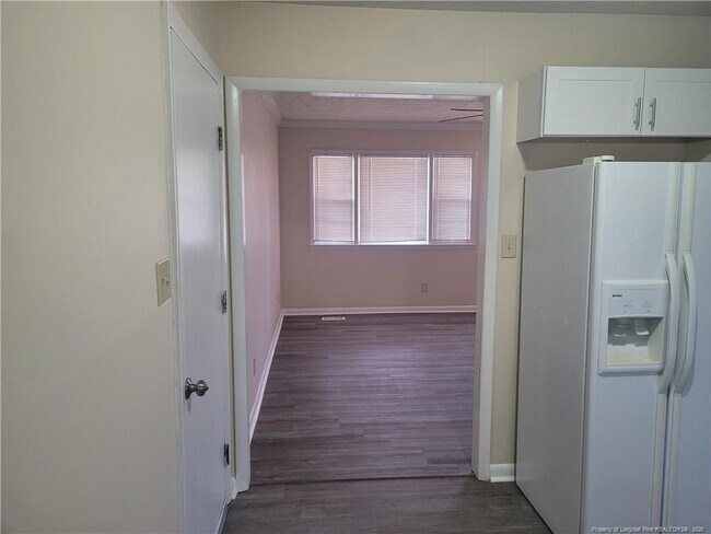 Building Photo - 1219 Chilton Dr