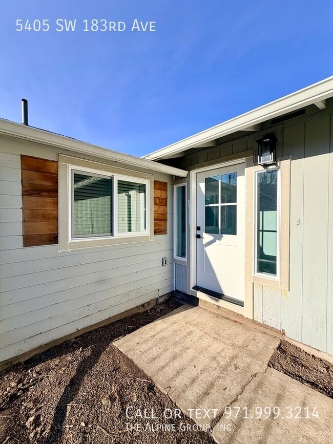 Building Photo - 5405 SW 183rd Ave