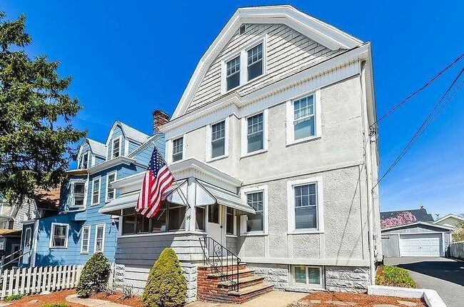 Primary Photo - 95 Maple St