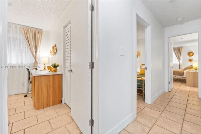 Building Photo - 2650 Scott St