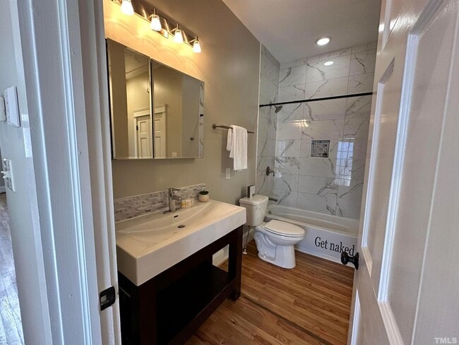 Building Photo - 614 Dorothea Dr
