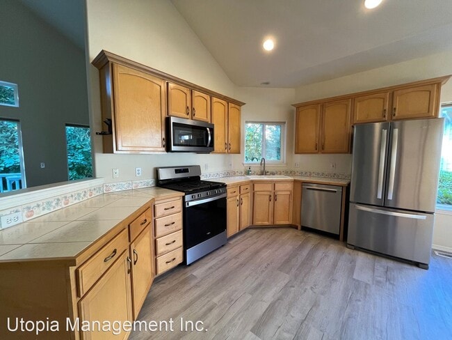 Building Photo - 2 br, 2.5 bath House - 2170 28th Street