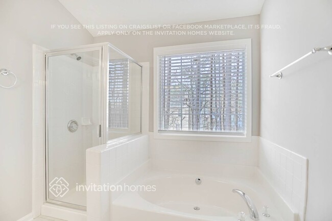 Building Photo - 425 2 Iron Trail NW