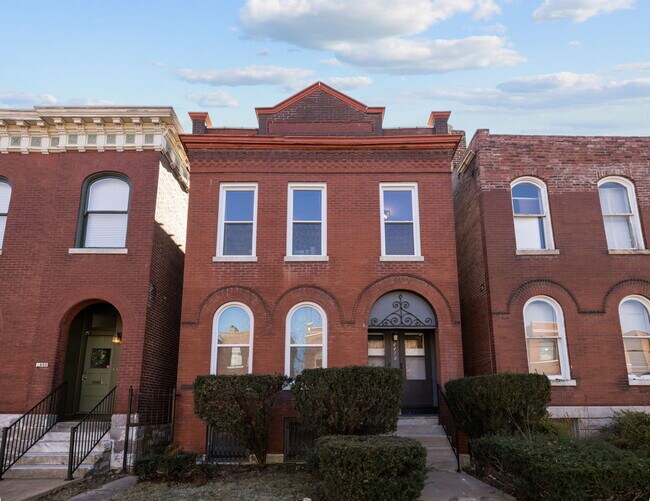 Building Photo - 4450 Gibson Ave