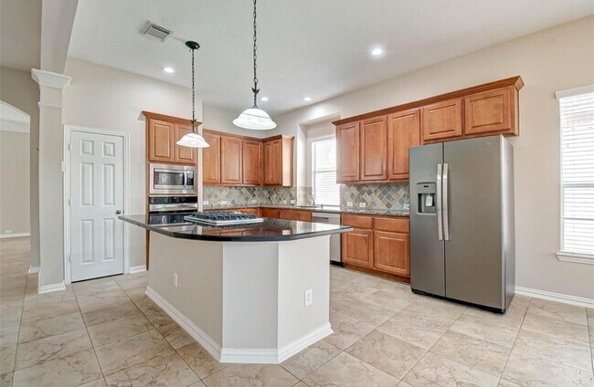 Building Photo - 75 Tapestry Forest Pl