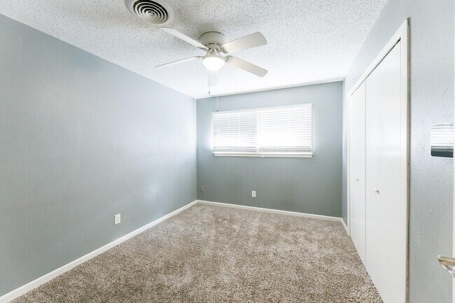 Building Photo - 5426 25th St