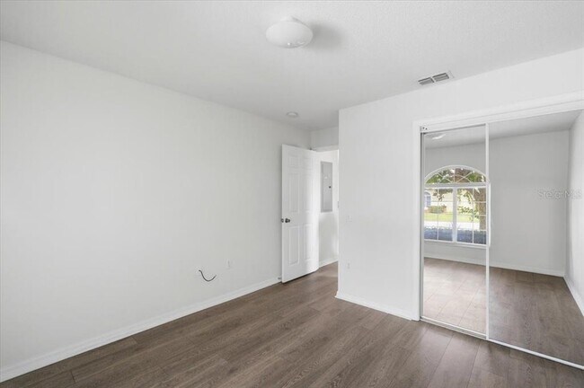 Building Photo - 212 Ocean Bluff Dr