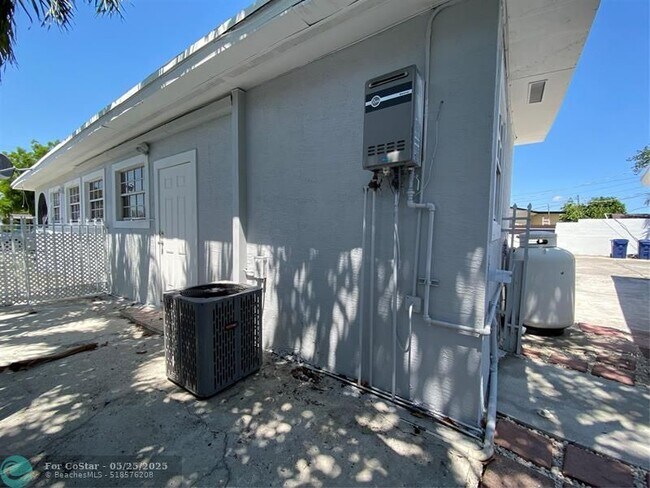 Building Photo - 2250 NW 103rd St