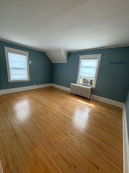 Building Photo - 3029 Humboldt Ave S