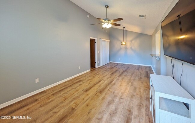 Building Photo - 2511 Whispering Woods Blvd