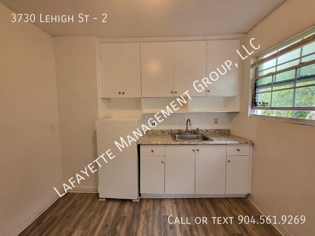 Building Photo - 3730 Lehigh St