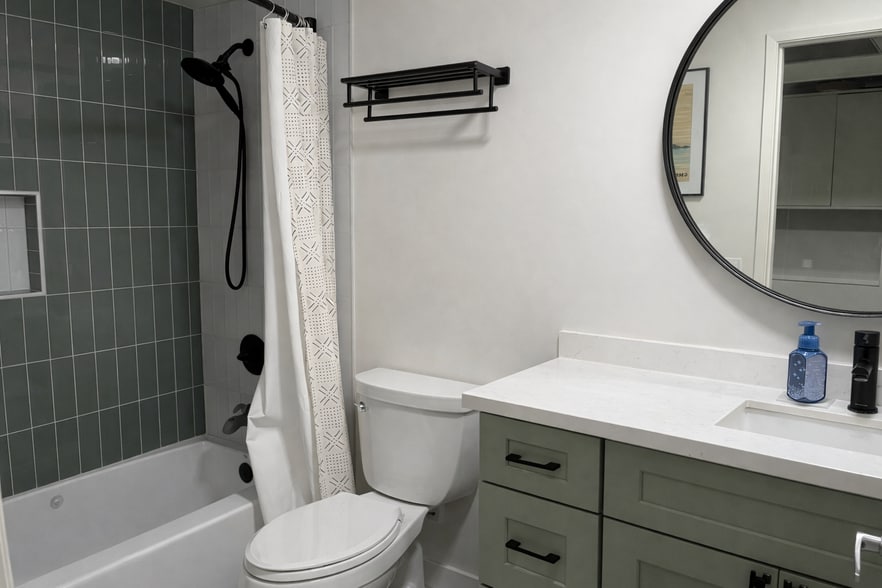 Building Photo - 4140 Hamilton St