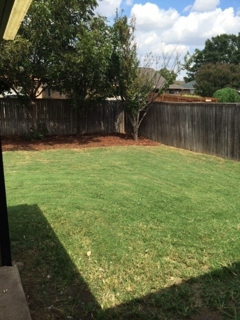 Building Photo - 853 Warwick Dr