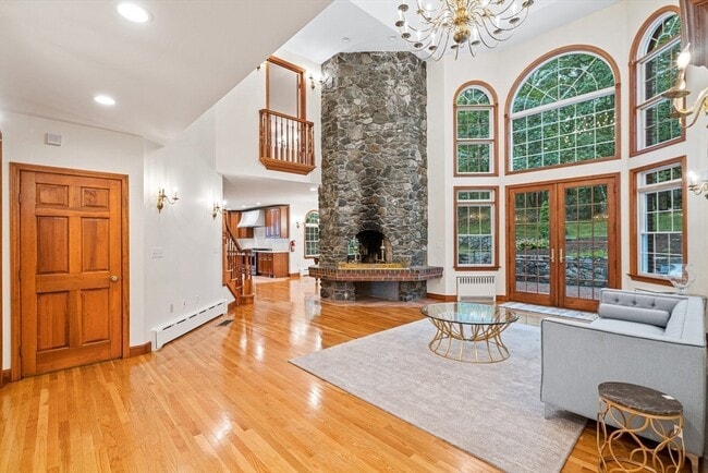 Building Photo - 282 High St