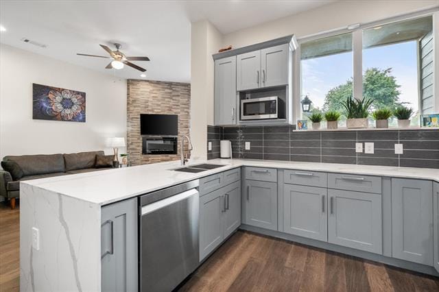 Building Photo - 9467 Timberleaf Dr