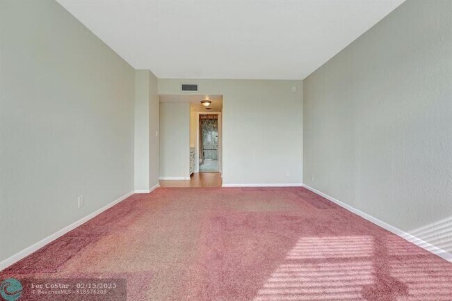 Building Photo - 10777 W Sample Rd