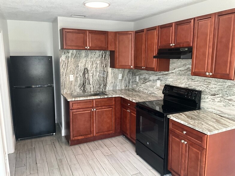 Building Photo - 5207 Behms Ct