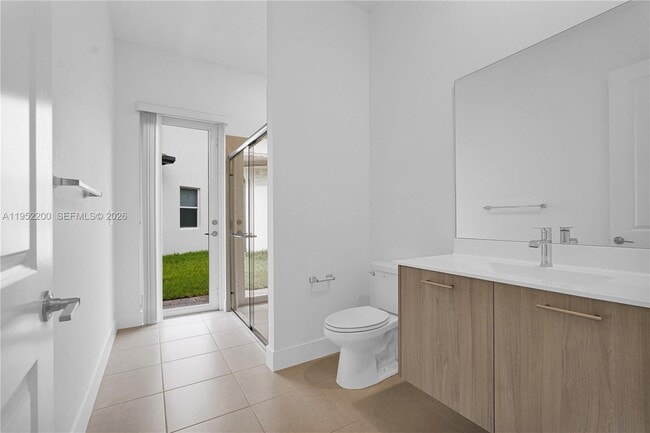 Building Photo - 4422 SW 122nd Ter