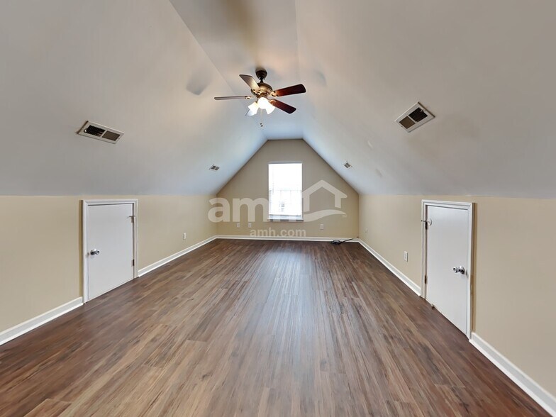 Building Photo - 7745 Fayetteville Rd