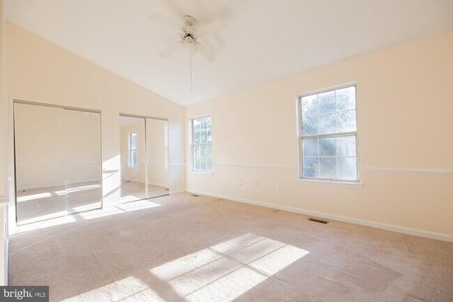 Building Photo - 12866 Hyannis Ln