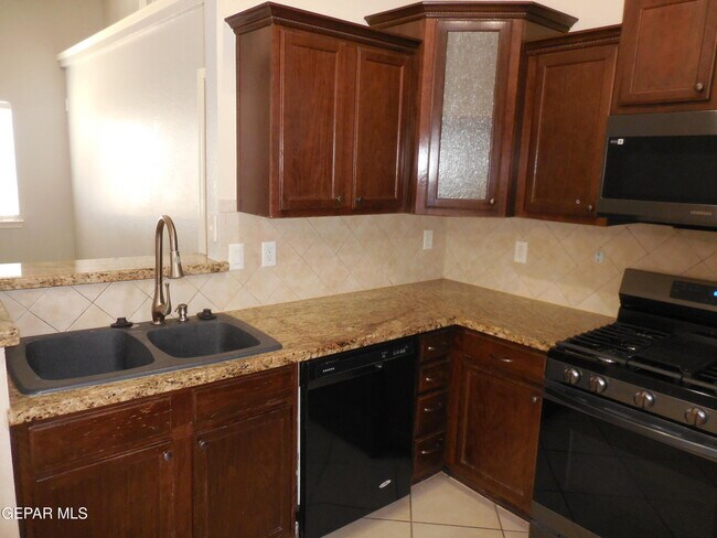 Building Photo - 14301 Desert Orchid Dr