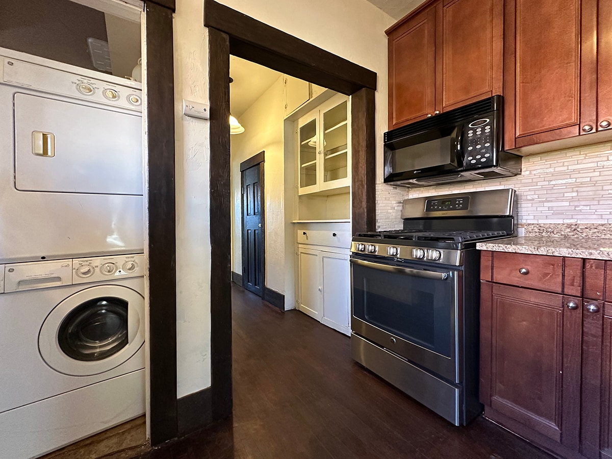 Stackable Washer and Dryer - 515 S 5th Ave