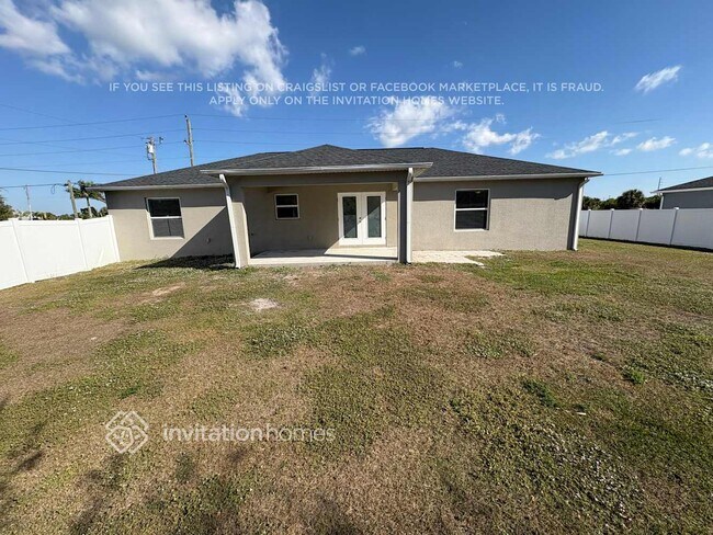 Building Photo - 7049 David Blvd