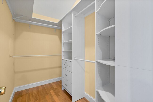 Building Photo - 3 Bed 3 Bath - Kensington Craftsman - Move In Ready