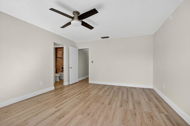 Building Photo - 21476 Juego Cir