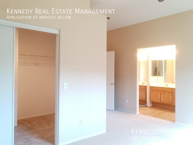 Building Photo - 4310 Portola Dr