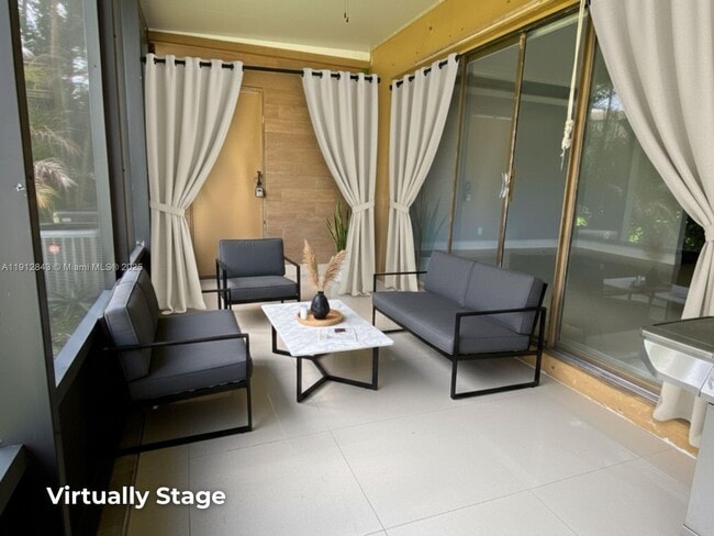 Building Photo - 3282 N Pine Island Rd