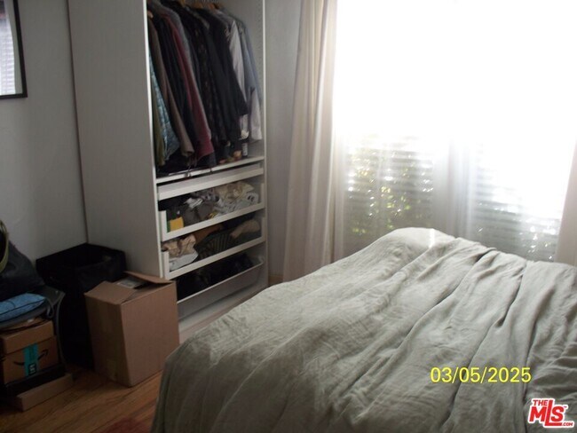 Building Photo - 4354 Coolidge Ave