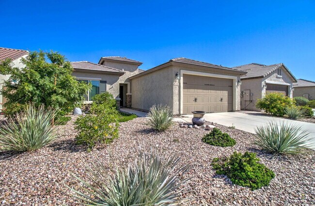 Building Photo - 6570 W Sonoma Way
